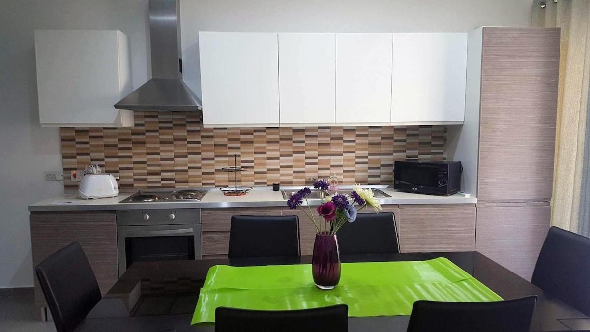 Apartment Spacious Depiro
